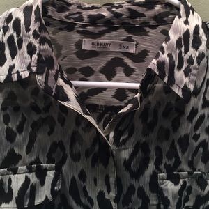 Black and white leopard  old navy blouse