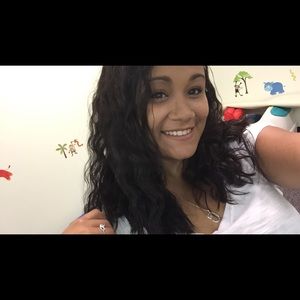 Meet your Posher, Casey