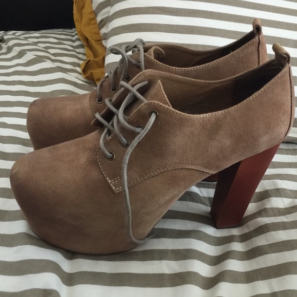 Jeffrey Campbell Fairlane suede taupe