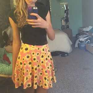 Sunflower detail high waisted skirt