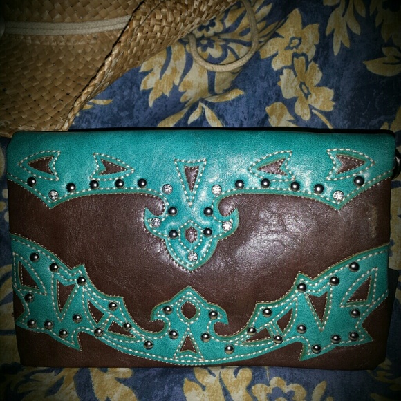Western Cross Body