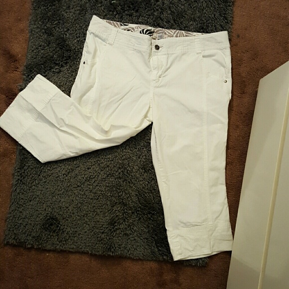 White Capris - Picture 2 of 4