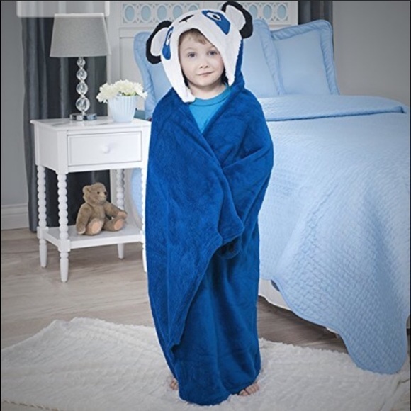 NEW Snuggie glow in the dark eyes blanket
