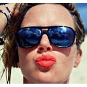 MAUI JIM- dawn patrol aviators. Polarized.