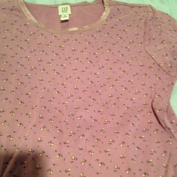 Purple Lilac Floral Gap T Shirt Size M Excellent