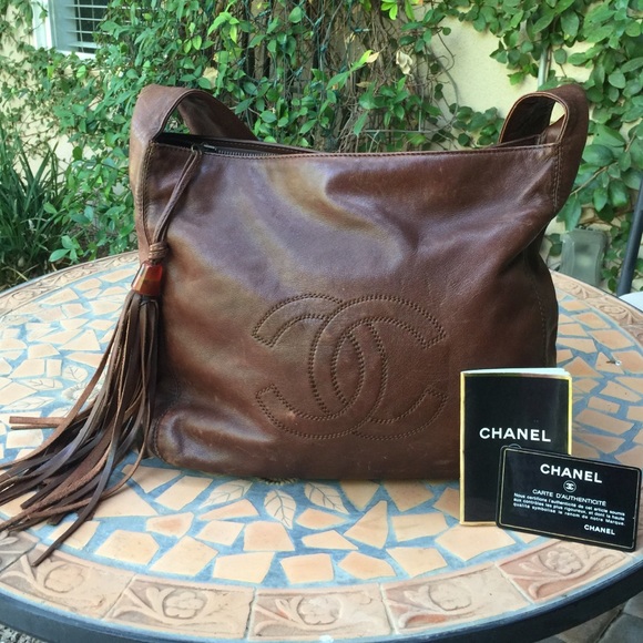VINTAGE CHANEL HOBO