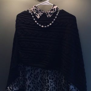 Black loft poncho/shawl
