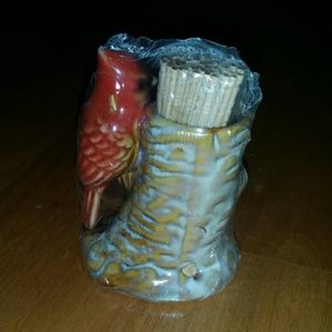 Toothpick holder