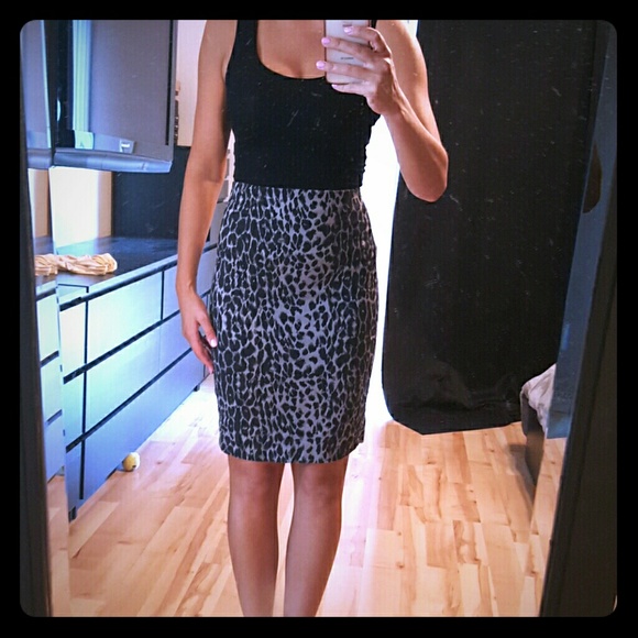 Express Leopard pencil skirt