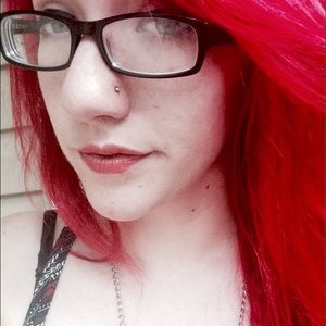 Meet your Posher, Lydia