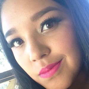 Meet your Posher, Aracely