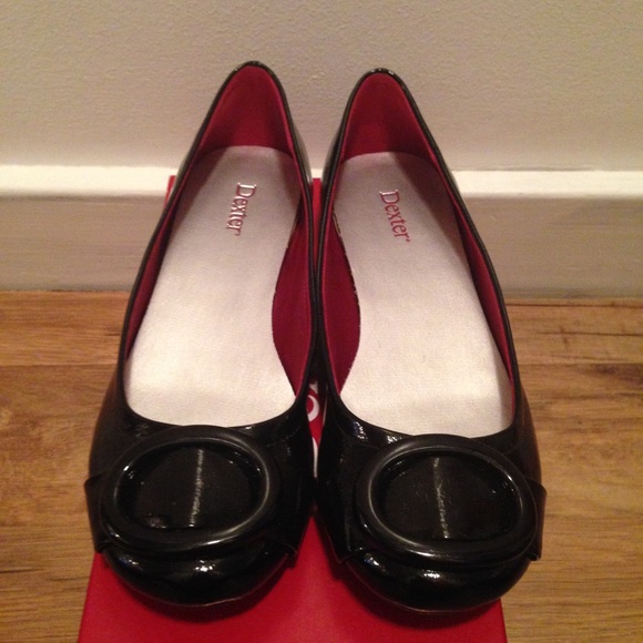 Black patent flats