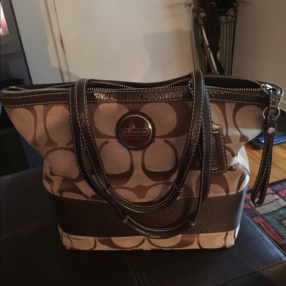 Coach Handbags - Coach  medium logo tote