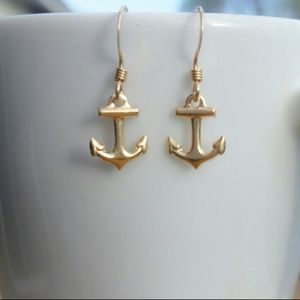Anchor earrings
