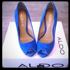 Blue suede Heels