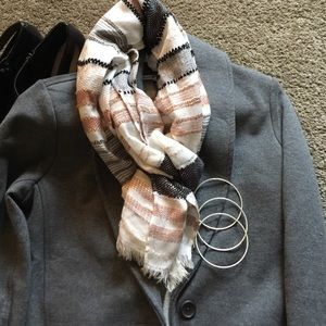 Scarf from loft