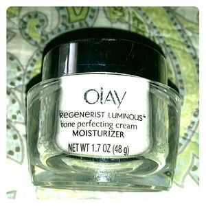Olay Regenerist Luminous Moisturizer