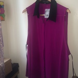 Woven top sleeveless purple/black shirt