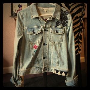 Embroidered denim jacket