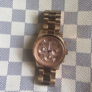 BLACK FRIDAY SALE🎁🎉🎀 Michael Kors Rose Gold