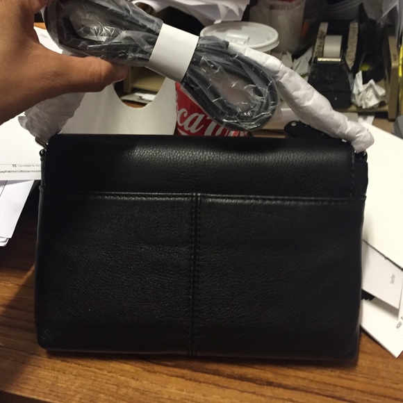 Calvin Klein cross body - Picture 3 of 4