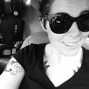 Meet your Posher, Leslie