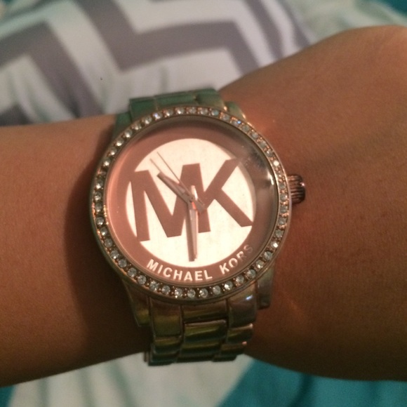 On hold Micheal kors watch main image 4