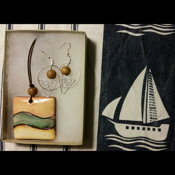 Set de collar - Picture 1 of 1