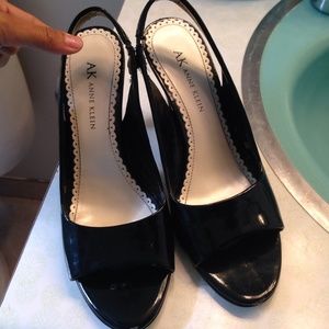 Anne Klein Black Heels! Size 6