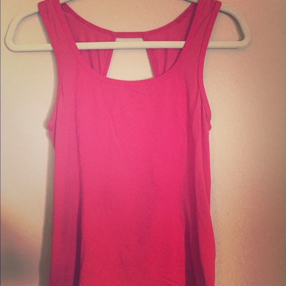 Lulu red top