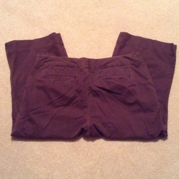 Gap favorite crop brown - Picture 1 of 3