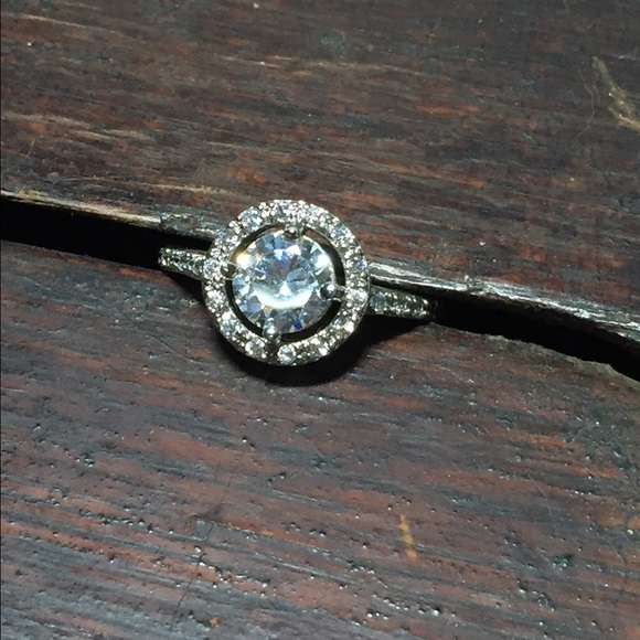 Silver solitaire