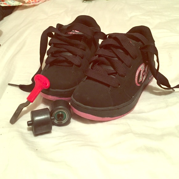 Brand new heelys size 3Y $22