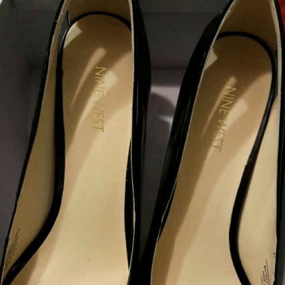 Open Toe Medium Heels - Picture 2 of 4