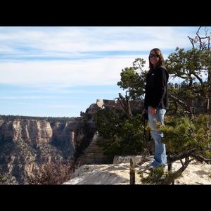 Meet your Posher, Alli