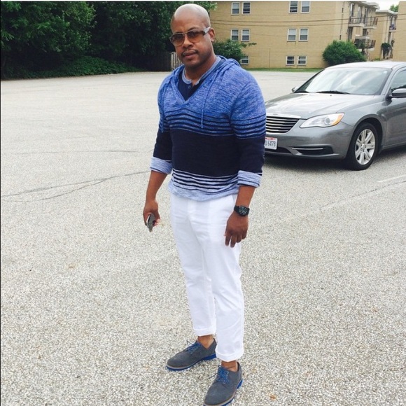 Meet your Posher, Lawrence - Picture 2 of 4