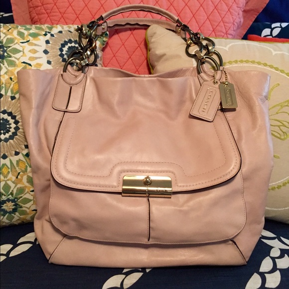 ✳️SOLD✳️Coach Kristen Elevated Leather Tote- 16815