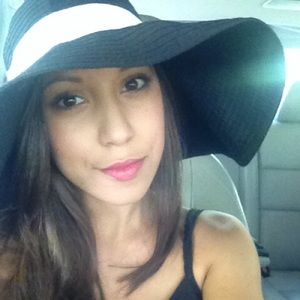 Meet your Posher, Adrianna