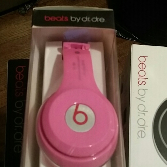 SOLD ****Beats by Dre - Picture 1 of 4