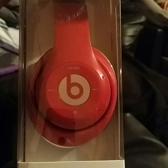 SOLD ****Beats by Dre - Picture 4 of 4