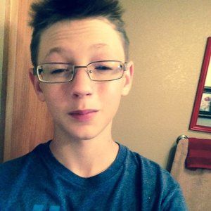 Meet your Posher, Dakota