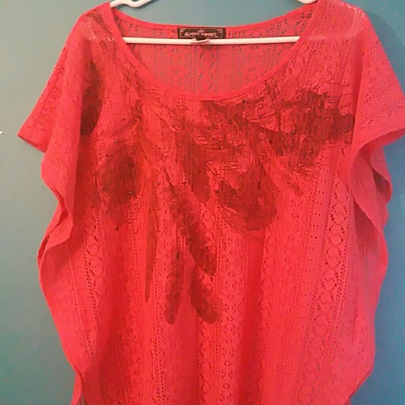 💥Orange coral top with feathers💥