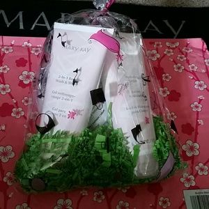 Marykay 2 in 1 body wash & shave gel and lotion