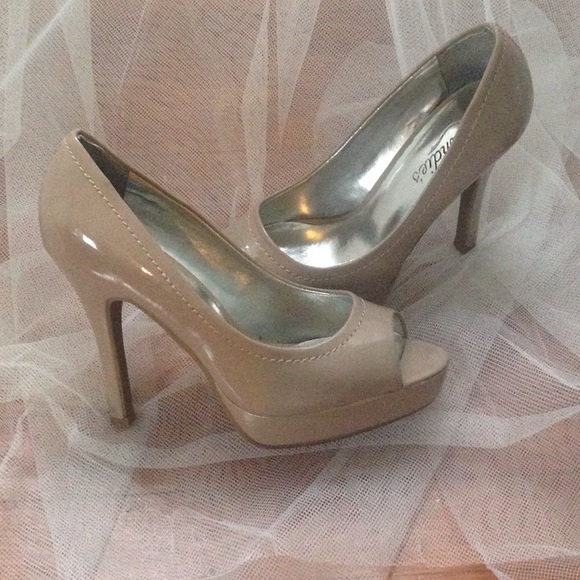 Nude Peep Toe Pumps