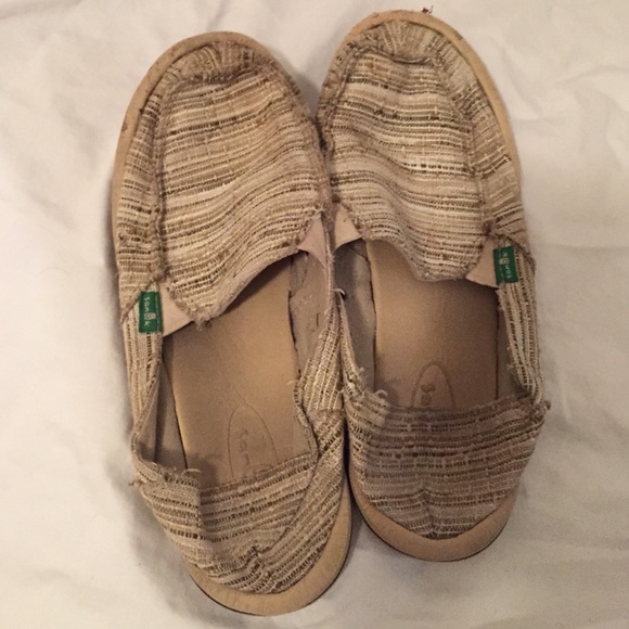 Sanuks