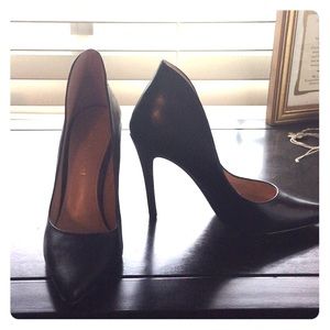 Black pointy heels.