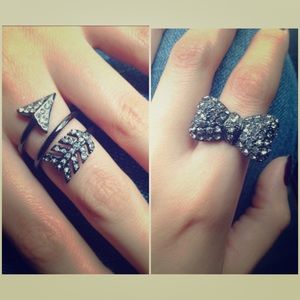 Arrow and bow ring