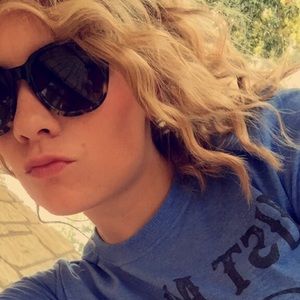 Meet your Posher, Tera