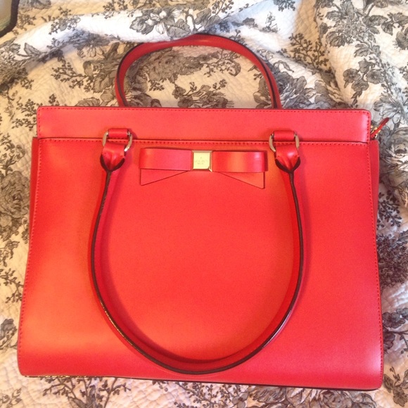 LACQUER RED Kate Spade Montford Park Smooth