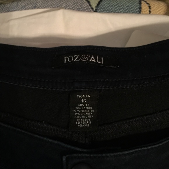 Ladies stretch jeans